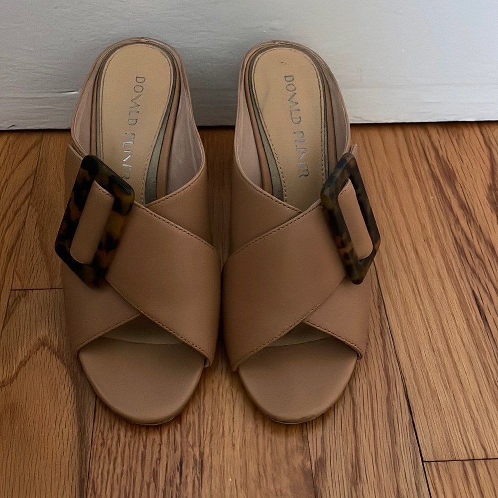 Donald Pliner Tan Leather Heeled Sandals